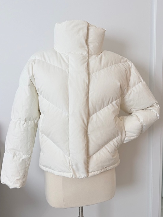 Aritzia Wilfred The Cloud Puff Down Jacket - Picture 2 of 16